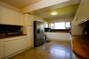 Photo 15- click for photo gallery